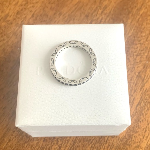 Pandora eternity ring in size 52 - Picture 4 of 5